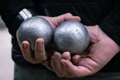 Elderly Player Accused of Fatal Boule Strike in French Rivalry