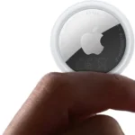 Apple AirTag: Travel Tracker Praised for Key Feature
