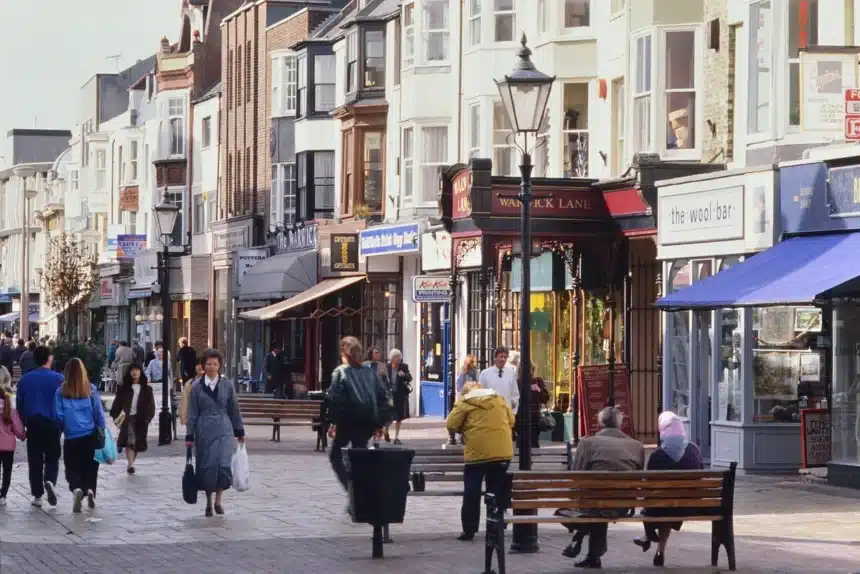 Stationery Chain Faces Major Restructure, 5,000 Jobs at Risk