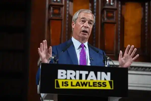Labour Slams Farage’s Stance on Russia, Citing Security Risks Labour Slams Farage’s Stance on Russia, Citing Security Risks