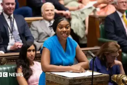 Minister Defends Fiery Commons Rhetoric, No Apology Issued