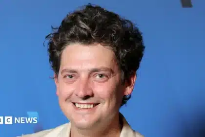 Actor Tackles Robber Before Film Premiere in France