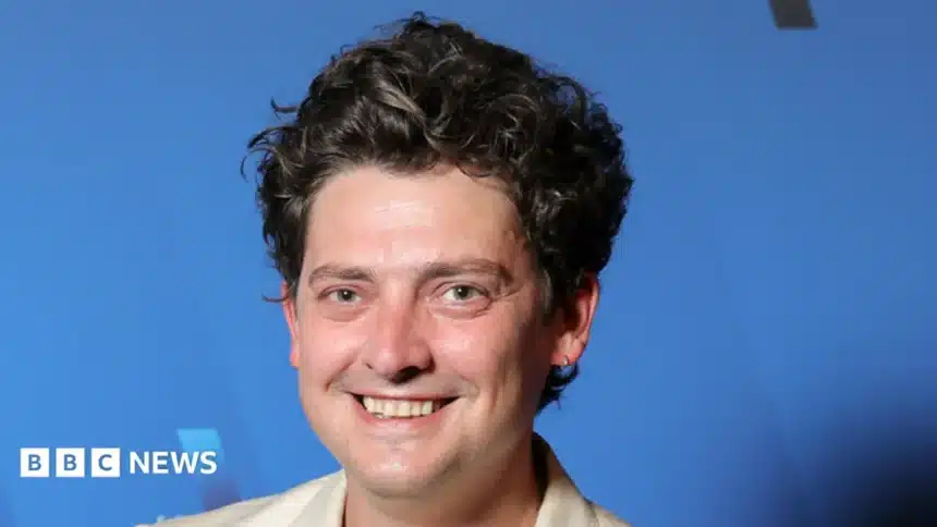 Actor Tackles Robber Before Film Premiere in France