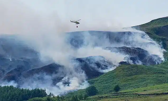 Peak District Wildfire Erupts Amid Record-Breaking Heatwave