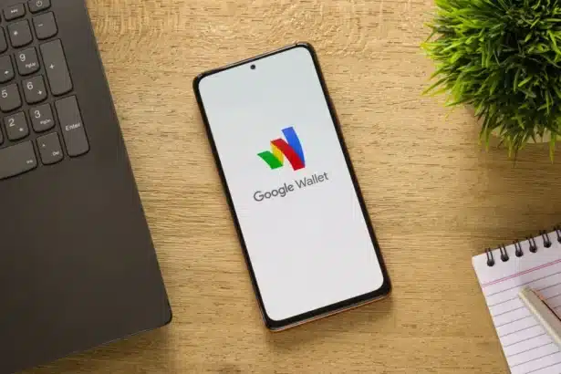 Google Wallet Enhances Parcel Tracking and Airport Travel