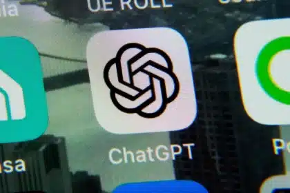 AI Chatbots in Dating: Your Wingman, Not Ghostwriter