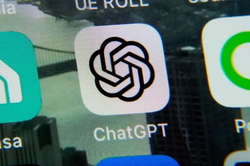 AI Chatbots in Dating: Your Wingman, Not Ghostwriter