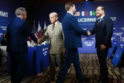 US and Iran Agree to Ceasefire Ahead of Doha Peace Talks