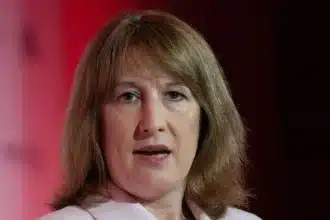 New ISA Tax Rules Spark Rush to Cash, Experts Warn