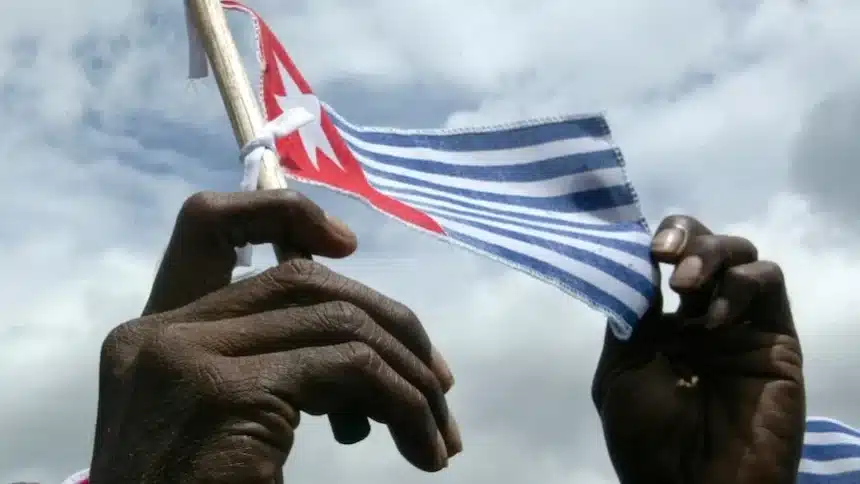 American Pilot Killed in West Papua Attack by Separatists