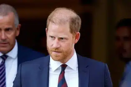Royal Family Member Criticizes Prince Harry’s ‘Dramatic’ Travel