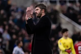 Man Utd Midfield Boost: Mount’s New Role & Gomes Pursuit