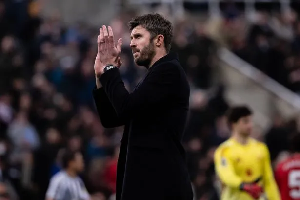 Man Utd Midfield Boost: Mount’s New Role & Gomes Pursuit Man Utd Midfield Boost: Mount’s New Role & Gomes Pursuit