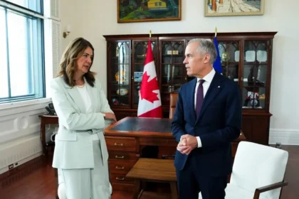 Alberta, Ottawa Ink Carbon Capture Deal with Oil Giants