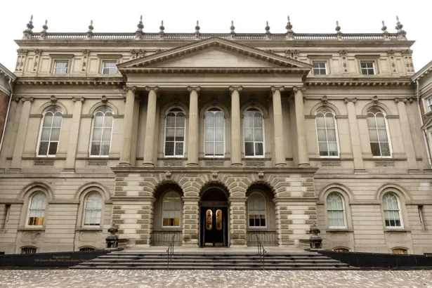 Ontario Lawyer Suspended for AI Misuse in Court