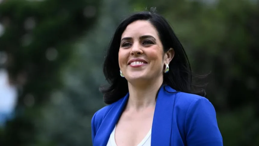 Victorian Liberals Disendorse MP, But Electoral Challenges Persist