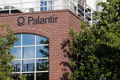 Palantir’s Q2 Earnings: Navigating Commercial Growth and Investor Outlook