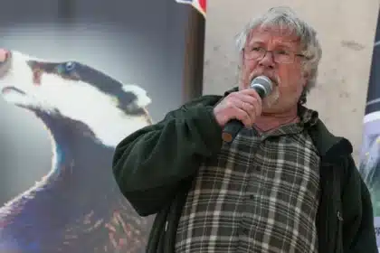Bill Oddie, Comedian and Bird Expert, Dies at 85