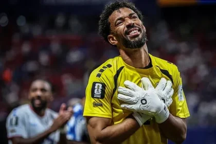 Vozinha Arrives in Chile to Join Colo Colo After World Cup Heroics