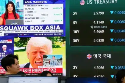 Asian Markets Dip as Bond Yields and Oil Prices Surge