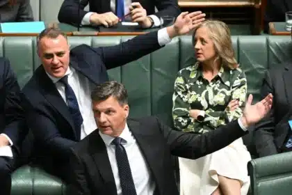 Right-Wing Parties Gain Support in National Polls Ahead of Secret Harbour By-Election