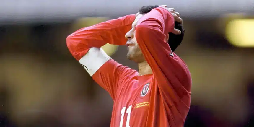 Ryan Giggs’ Sole Red Card: A Career Anomaly Ryan Giggs’ Sole Red Card: A Career Anomaly