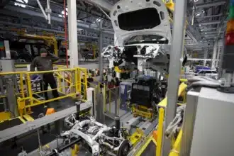 UK Minister Rules Out JLR Bailout Amid Job Cut Reports