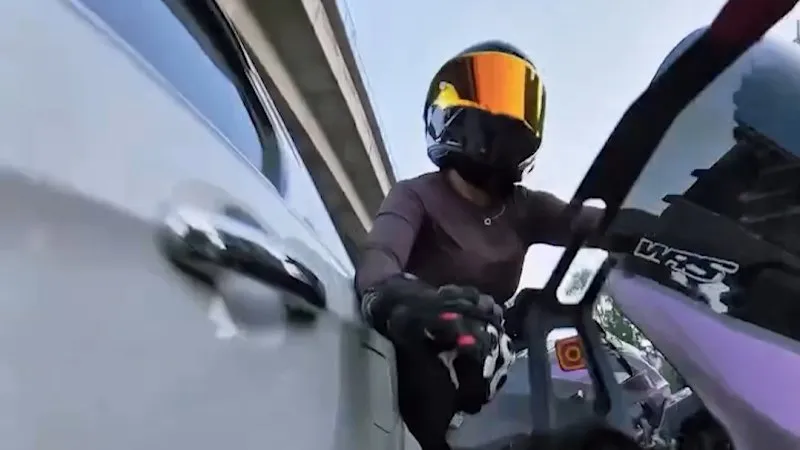 Car Collides with Motorbike in Viral Indian Footage Car Collides with Motorbike in Viral Indian Footage