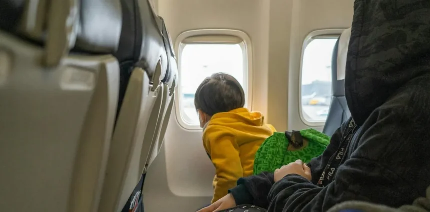 Minimizing Jet Lag for Children on Long-Haul Flights Minimizing Jet Lag for Children on Long-Haul Flights